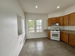 Building Photo - 49 Stanwood St