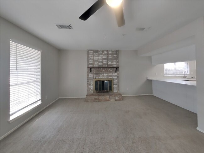 Building Photo - 2007 Smoke Rock Dr