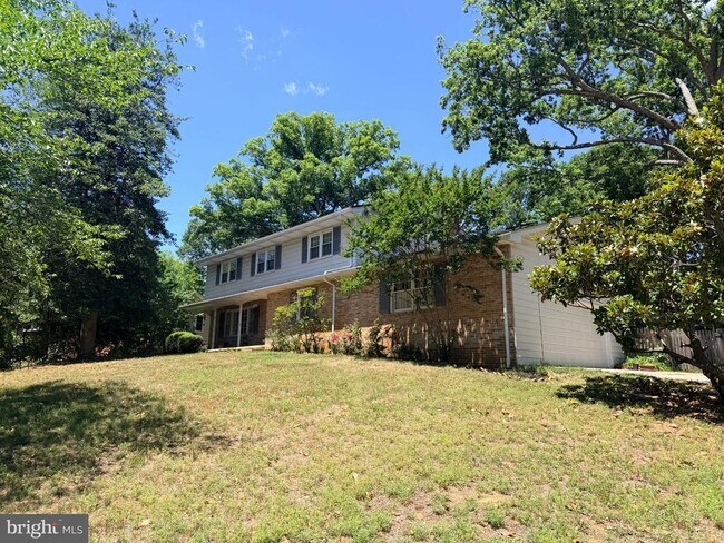 Building Photo - 2732 Alfred Cir