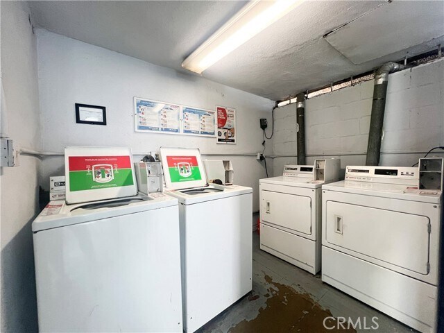 Building Photo - 12926 Doty Ave