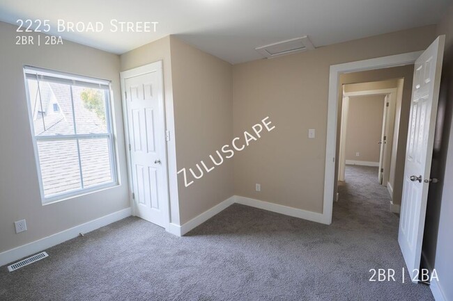 Building Photo - 2225 Broad St