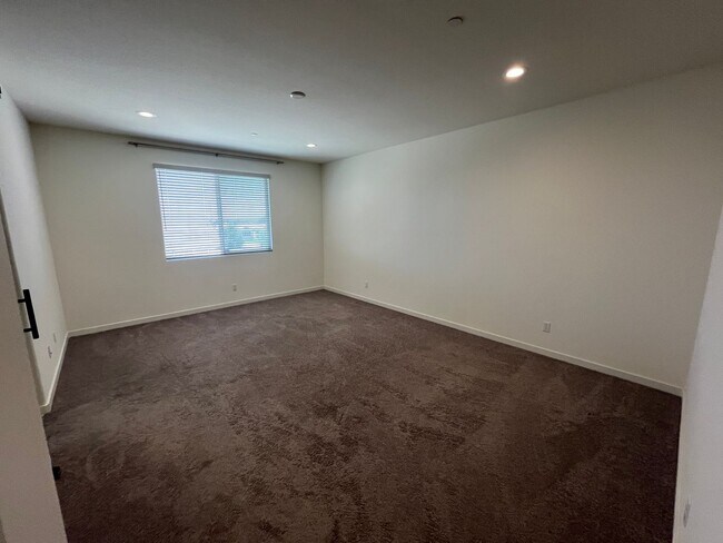 Building Photo - 31053 Catania Cir