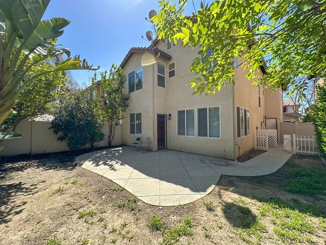 Building Photo - COMING SOON!  Sienna Ridge 3 Bedroom Home for Rent in Canyon Country!