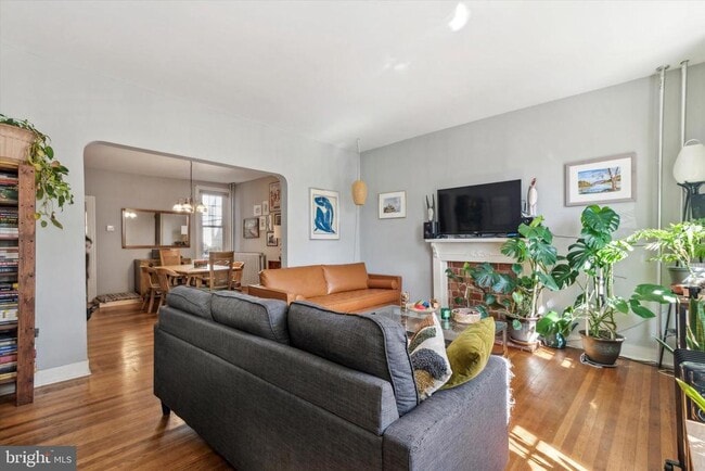 Building Photo - 123 Kalos St