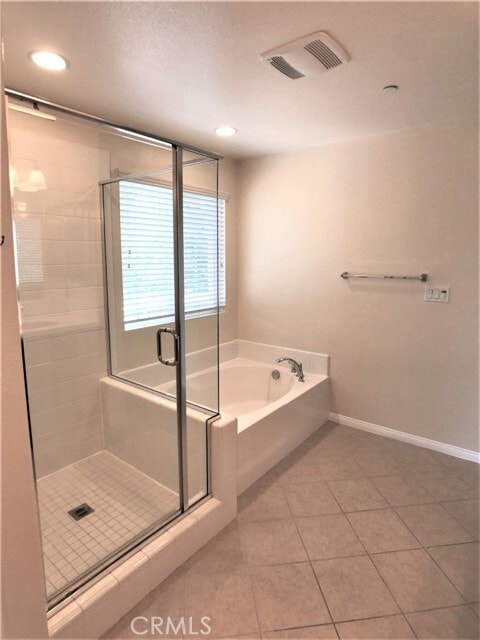 Building Photo - 2459 Bruin Pl