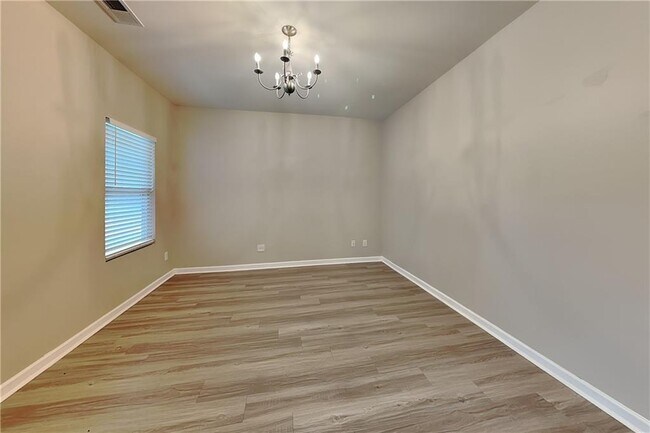 Building Photo - 119 Spring Forrest Ln
