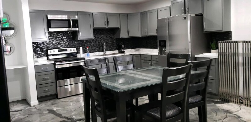 Building Photo - 210 Fulbright