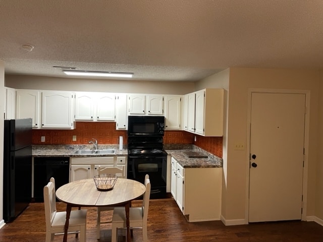 Kitchen - 6610 Willow Pointe NW