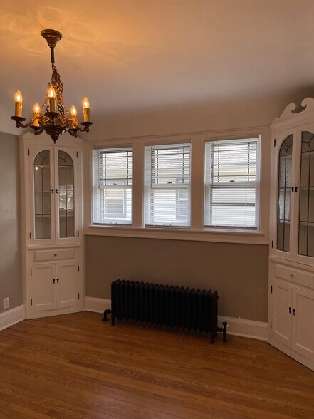 Building Photo - 3028 S 47th St
