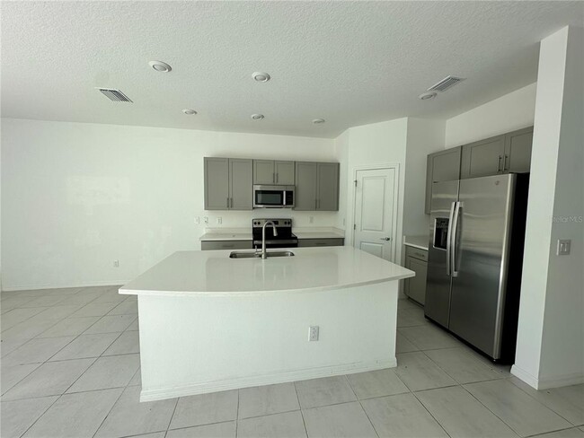 Building Photo - 2416 Paravane Wy