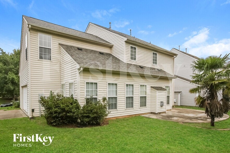 Building Photo - 1041 Canopy Dr