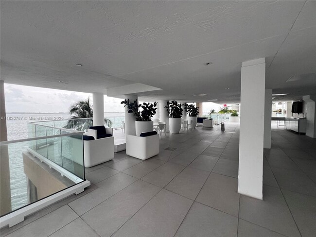 Building Photo - 770 Claughton Island Dr