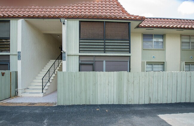 Building Photo - 1174 NW 13th St