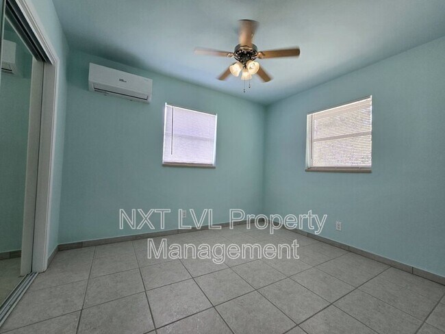 Building Photo - 69 E Mariana Ave