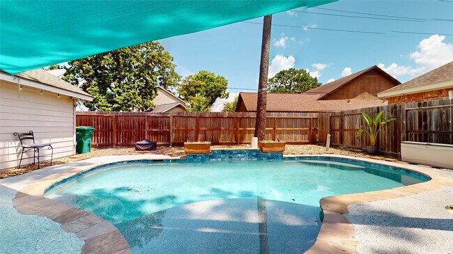 Building Photo - 9222 Symphonic Ln