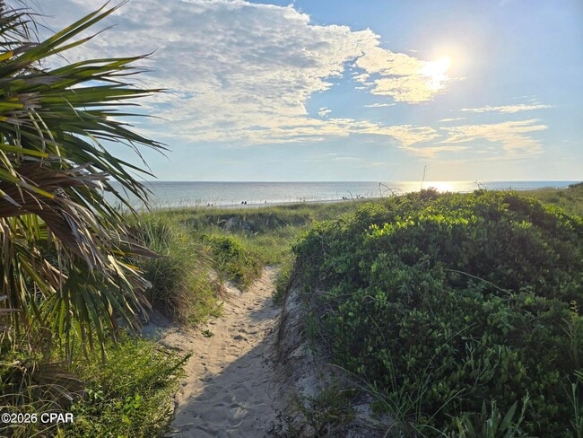 Building Photo - 209 W Toledo Pl