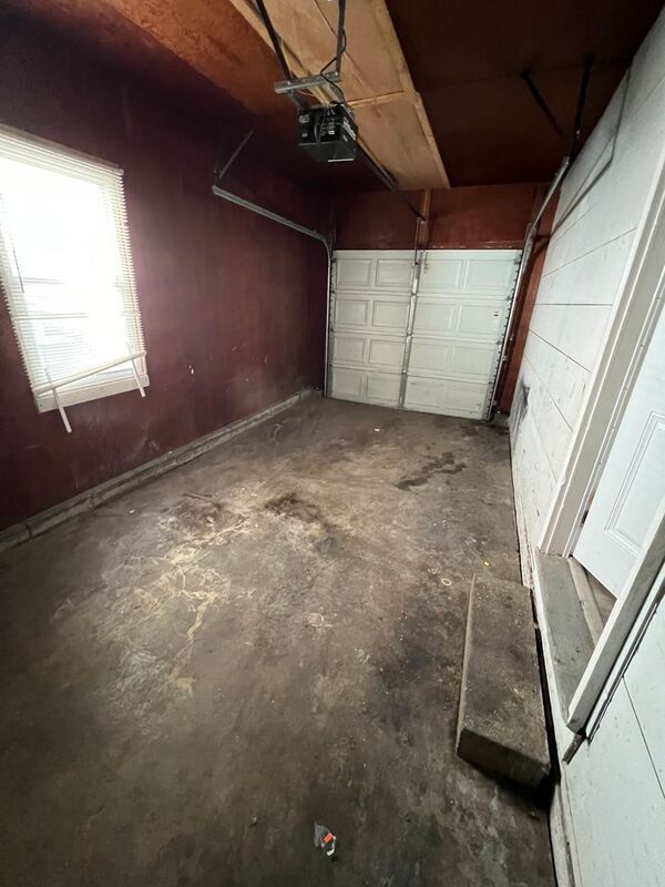 Building Photo - 6008 S Benton Ave