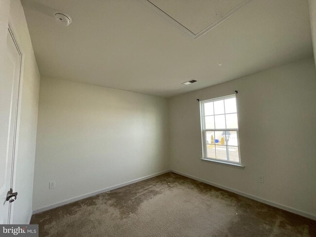 Building Photo - 103 Alexandreas Ct