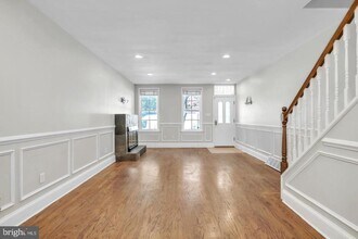 Building Photo - 719 N Uber St
