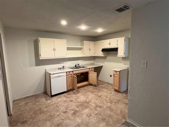 Building Photo - 17807 Northway Ct