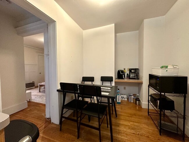 Building Photo - Beautiful Fenway 3 bed.....