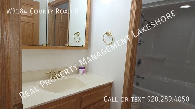 Building Photo - W3184 County Rd H