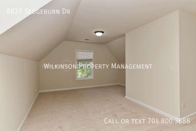 Building Photo - 8827 SedgeBurn Dr