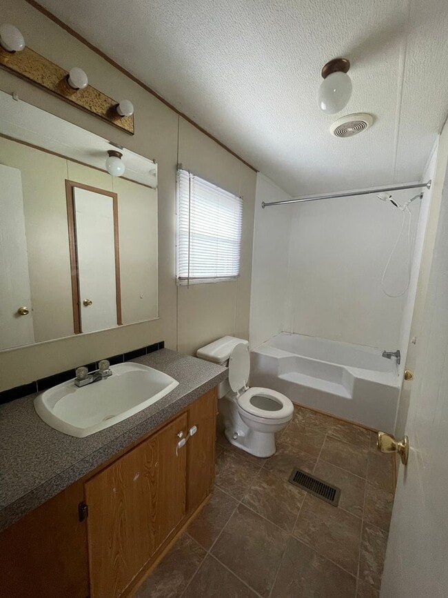 Building Photo - 3602 Wellington Ln