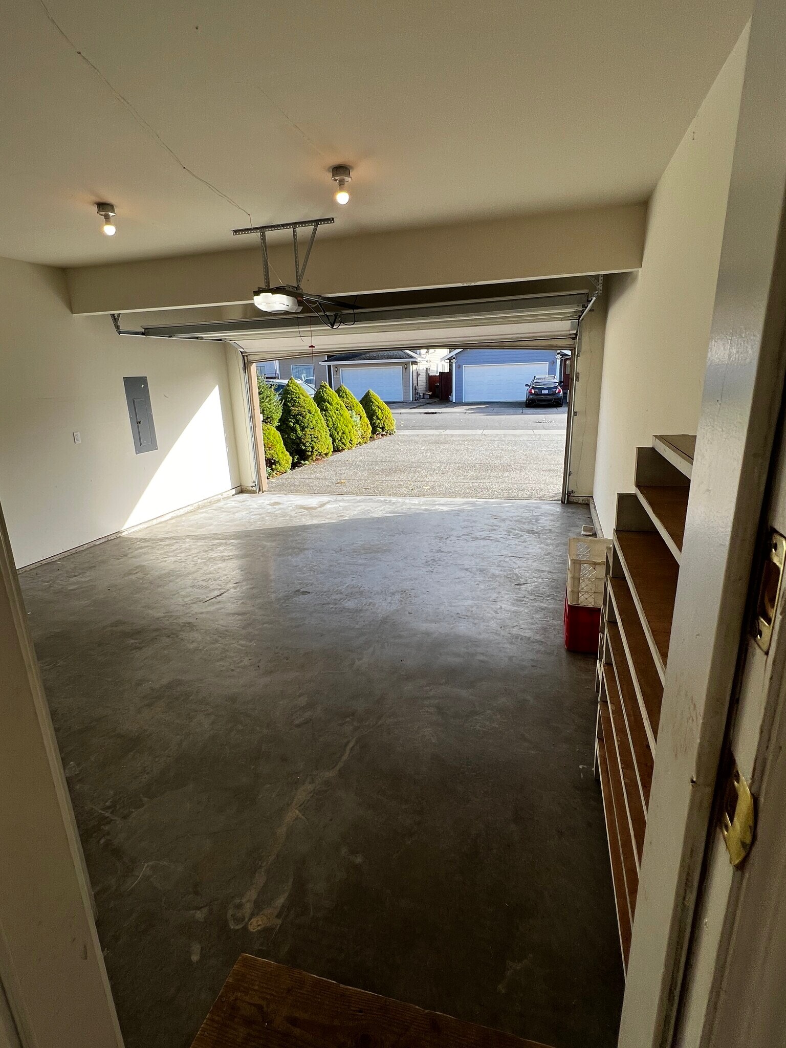 Building Photo - 4031 Glengary Rd