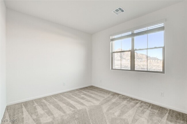 Building Photo - 11680 Hamilton Lk Ave