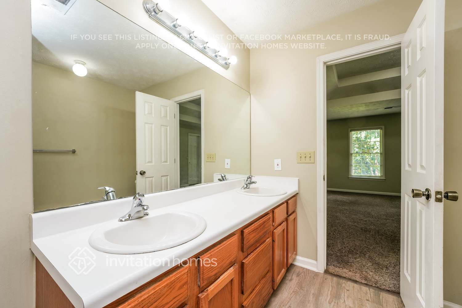 Building Photo - 776 Amberglen Ln