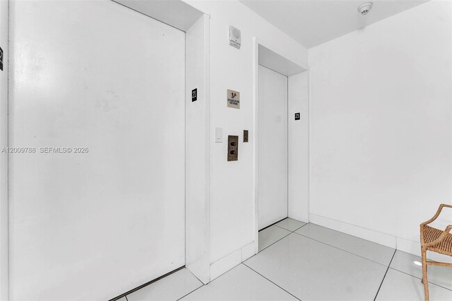 Building Photo - 50 South Pointe Dr