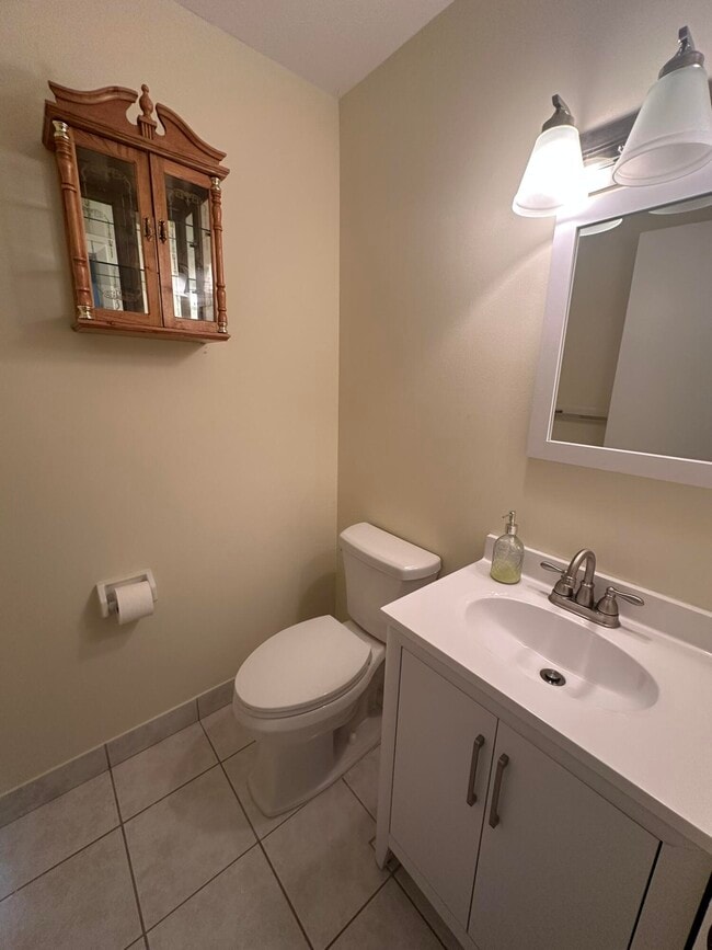 Building Photo - 933 Savannas Point Dr