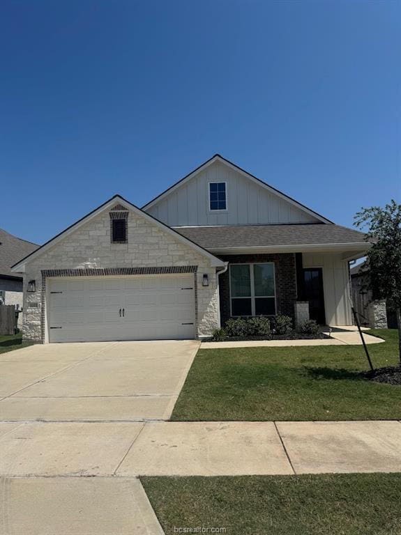 Building Photo - Southern Point Subdivision with Pool, Basketball and Pickleball. Includes washer and dryer in the...