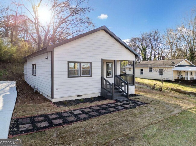 Primary Photo - 125 Roosevelt St