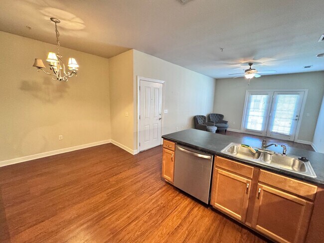 Building Photo - 2BD/2BA FOR RENT