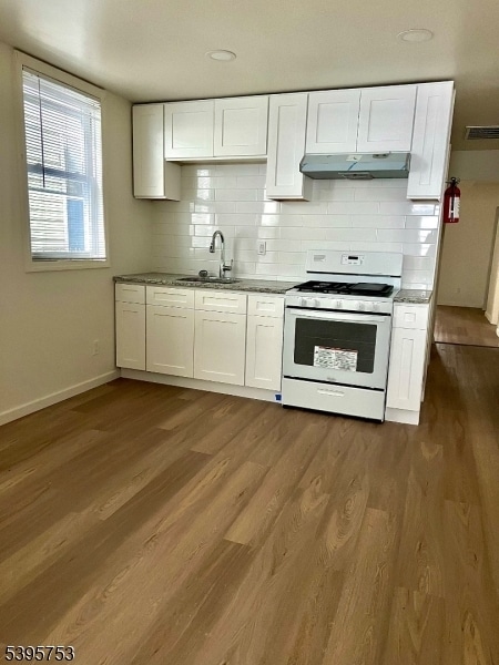 Building Photo - 28 17th Ave