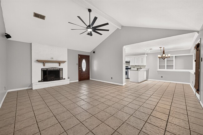 Building Photo - 1007 E Baker Rd