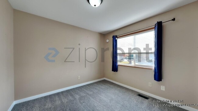 Building Photo - 20102 106 St Ct E