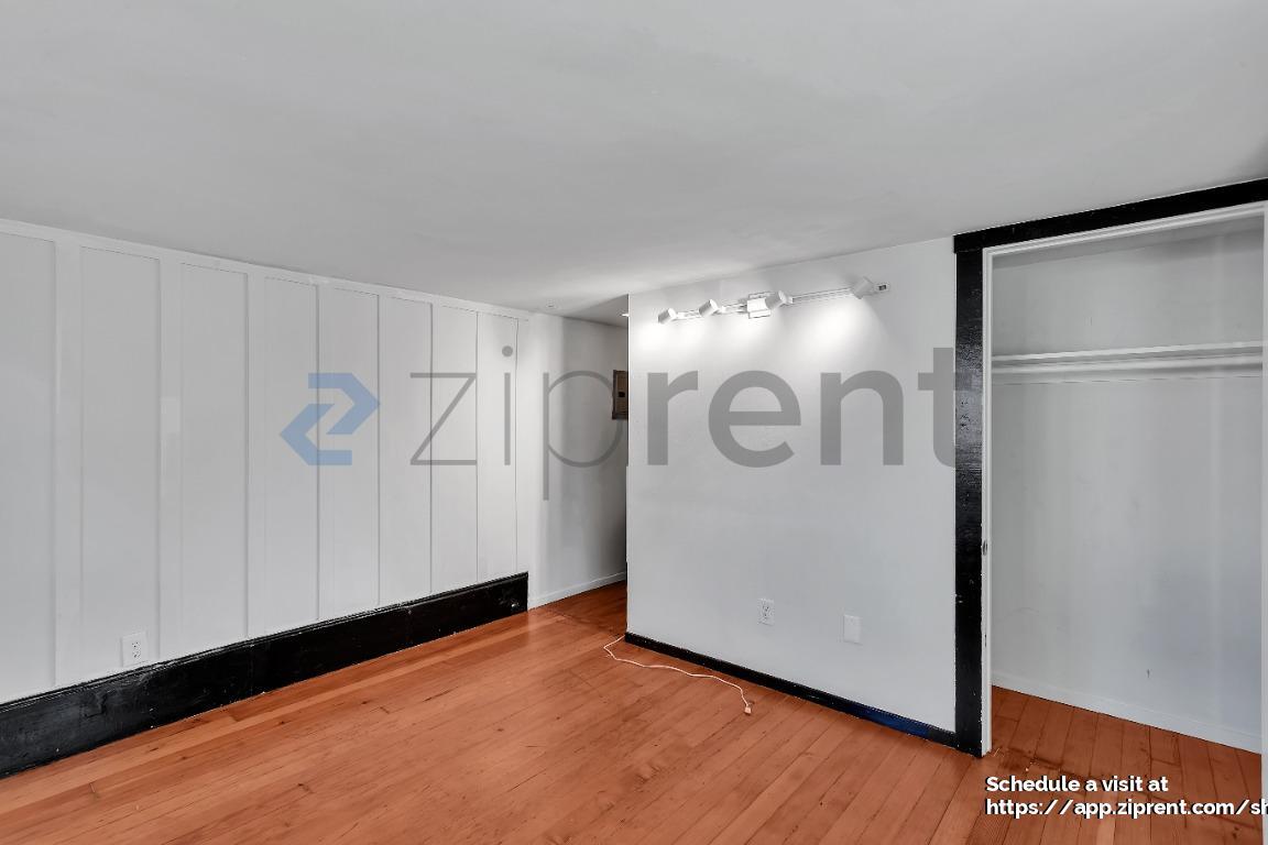 Building Photo - 1055 48th St