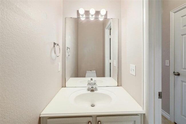 Building Photo - 20704 Silverbell Ln