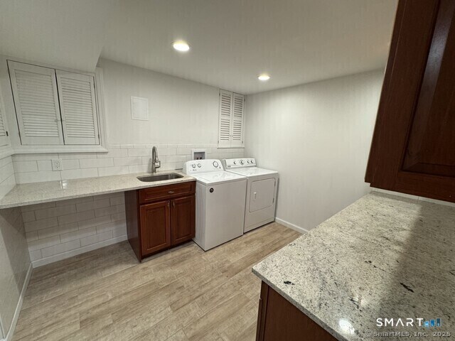 Building Photo - 18 Rivermead