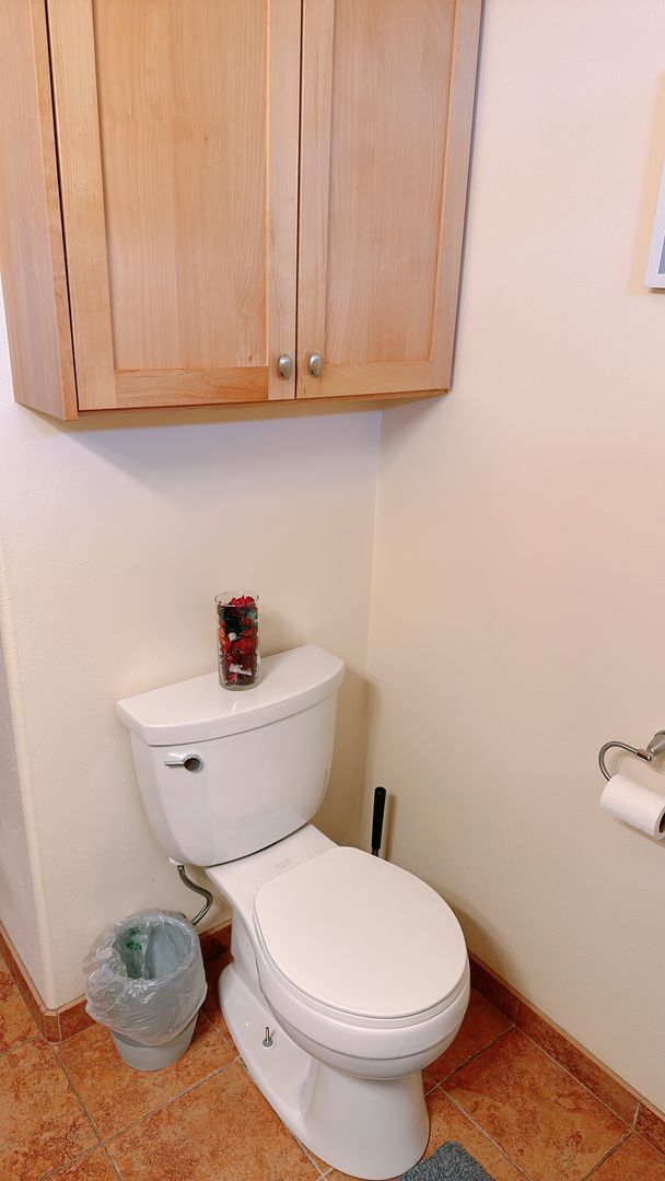 Building Photo - Available late August: this spacious 3brm/2 bath rambler near Whatcom Falls Park