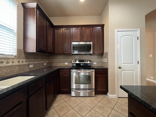 Building Photo - 25030 Buttermilk Ln