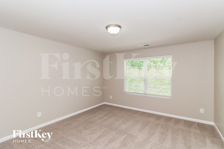 Building Photo - 5212 Cobblestone Glen Dr