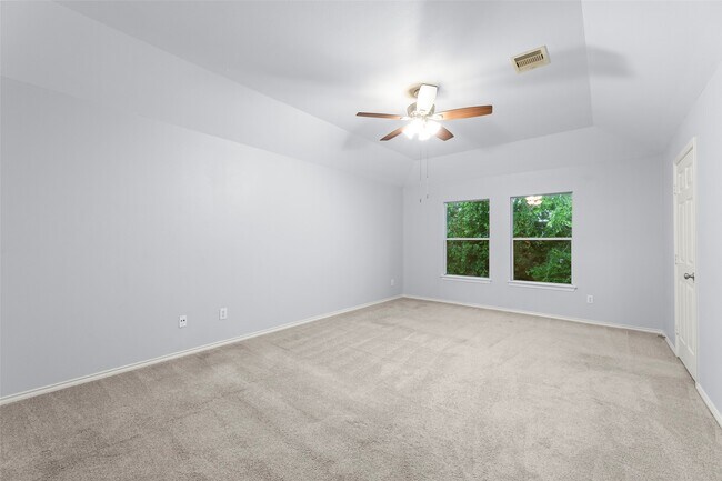 Building Photo - 11745 Logan Ridge Dr