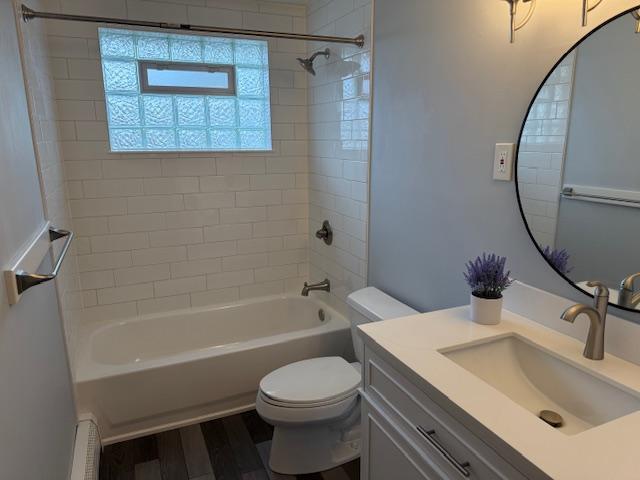 Full updated bath - 4867 N Bailey Ave