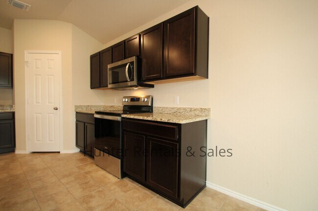 Building Photo - Patriots Ridge