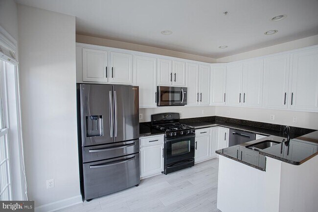 Building Photo - 12910 Ethel Rose Way