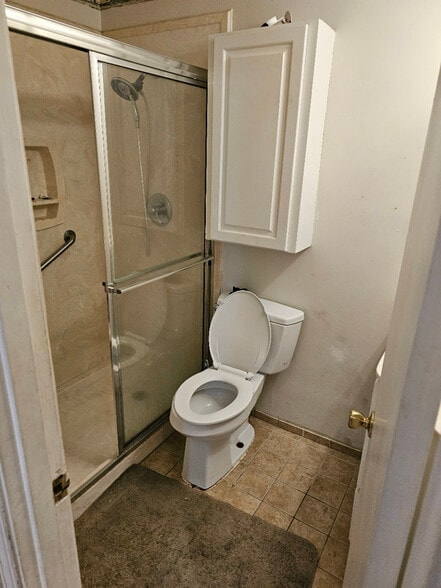 Building Photo - 3736 Cumberland Dr